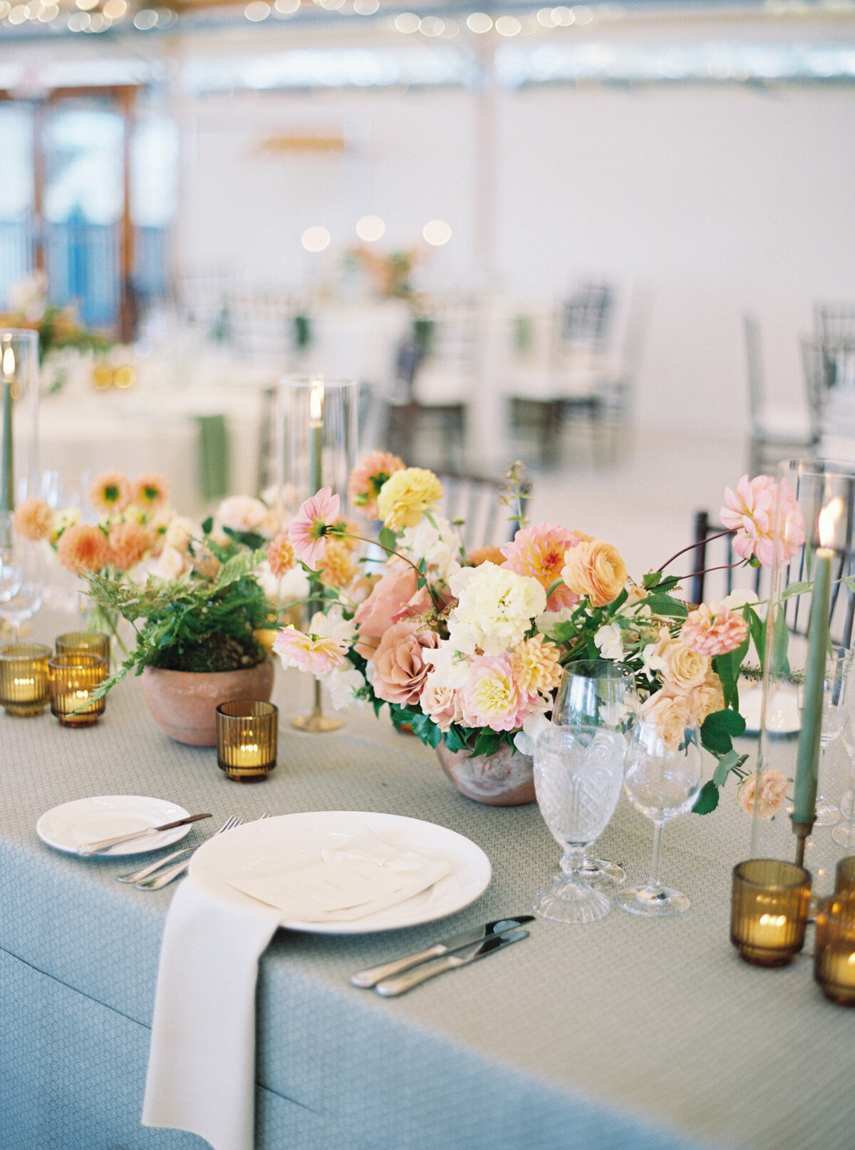 Emily March Photography Wilmington, North Carolina and Destination Wedding Engagement Photographer Heirloom Photography for Memorable Gatherings Light Airy Sentimental Imagery Images Weddings_Castle Hill Inn Wedding - 071