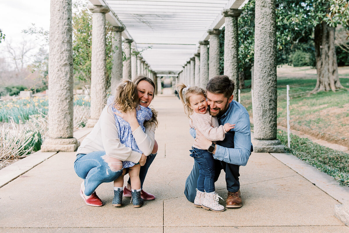 DeleoSpring2023FamilySession-56