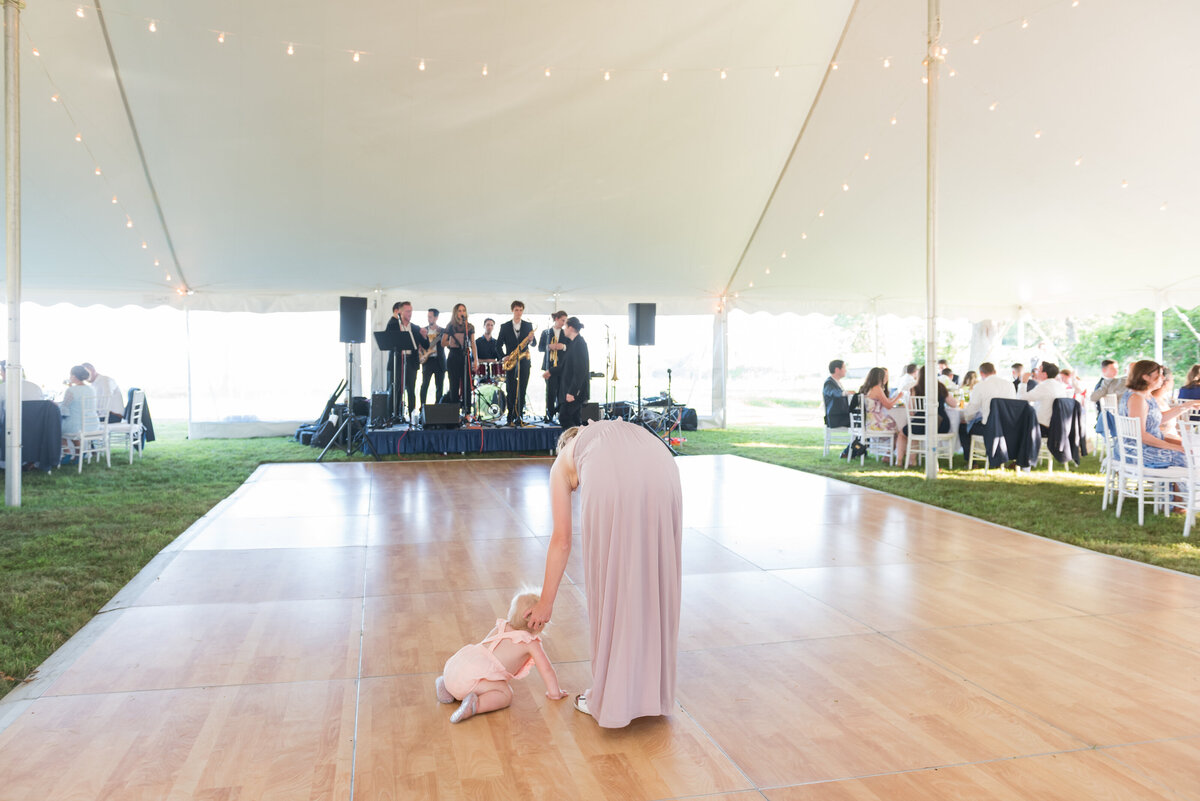 OLD-LYME-CT-BACKYARD-WEDDING-CARLA-TEN-EYCK--150