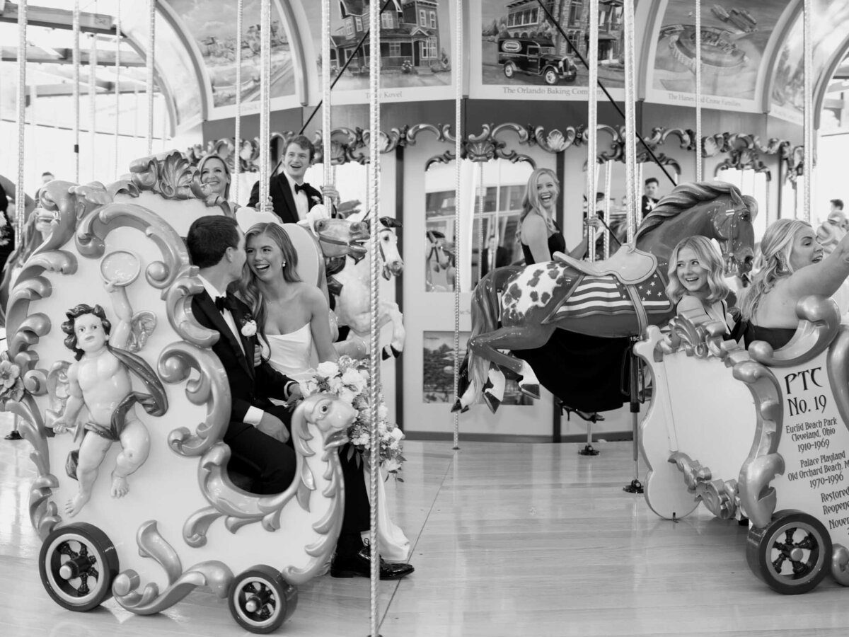 hanna-garden-cleveland-history-center-wedding-17