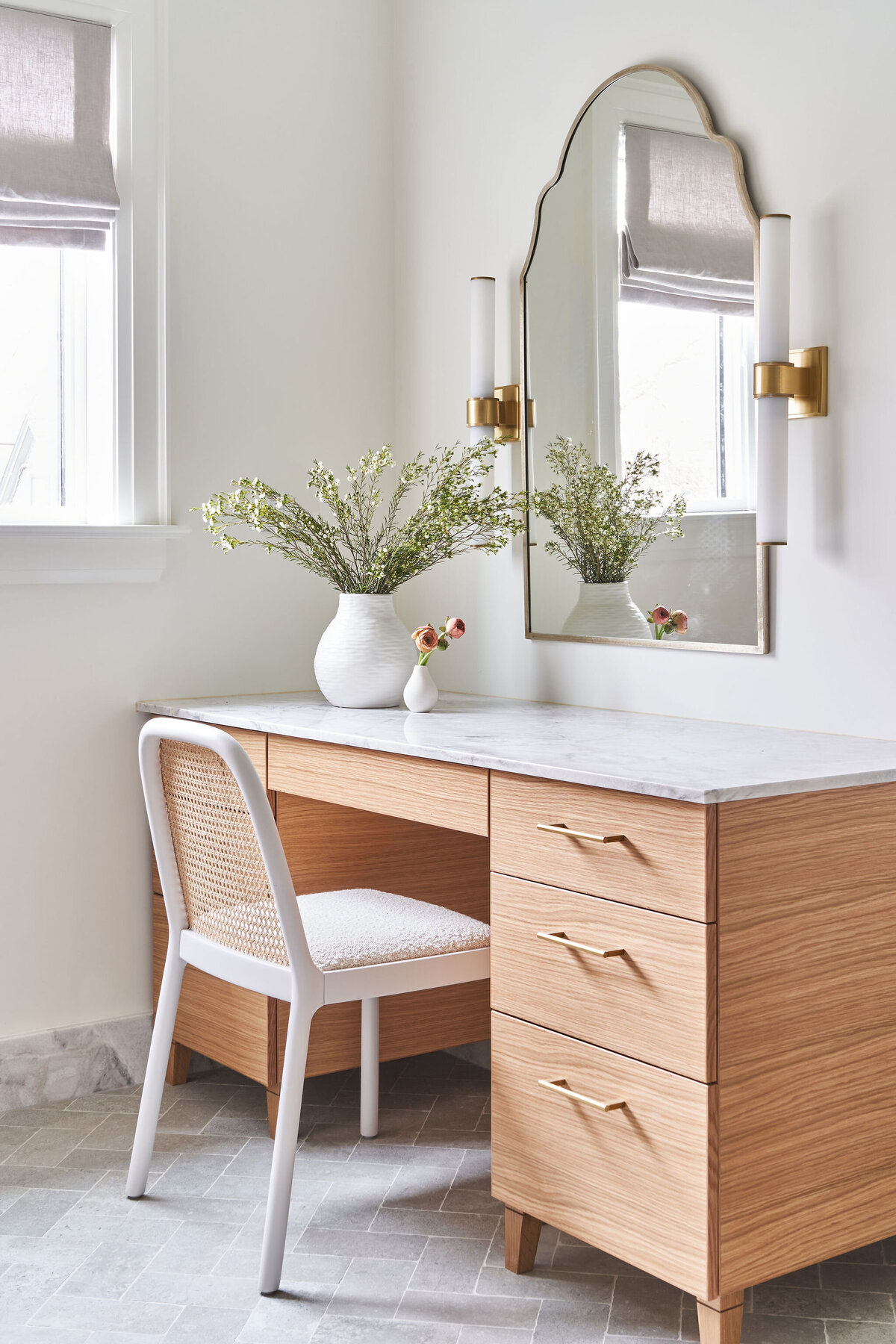 Make up vanity luxury ensuite Toronto