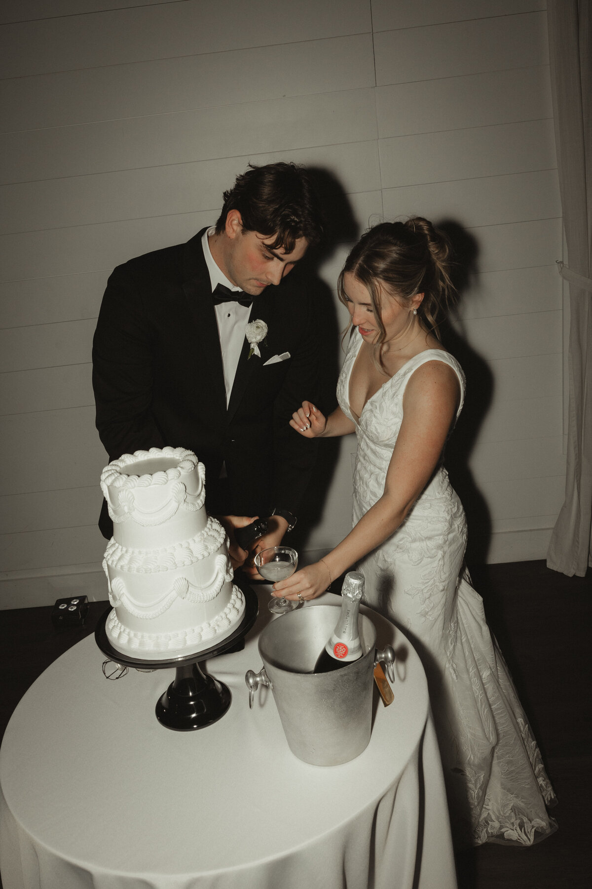 natalieandgarrettweddingar_emilyarwinephotography-698