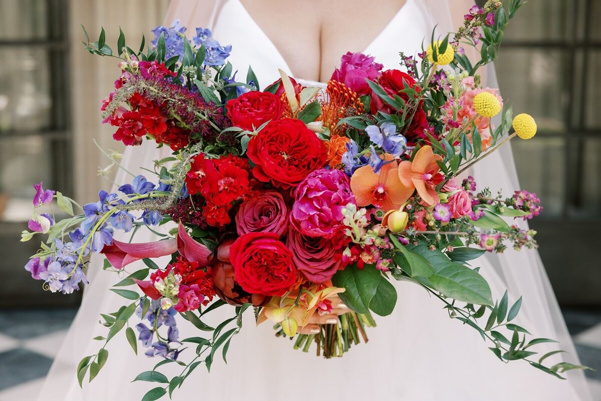 bright-bridal-bouquet-apiary-lexington-ky