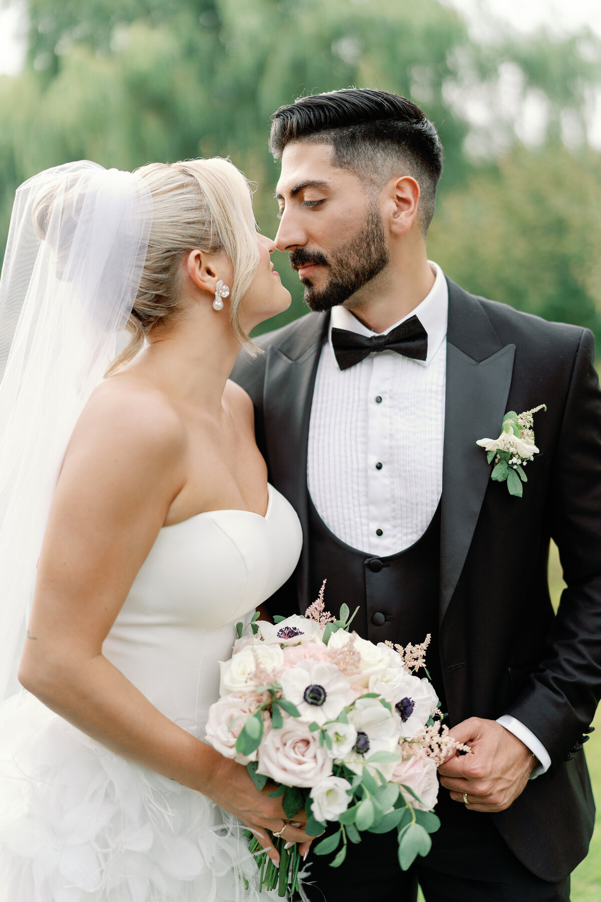 Bride + Groom Portraits3-3