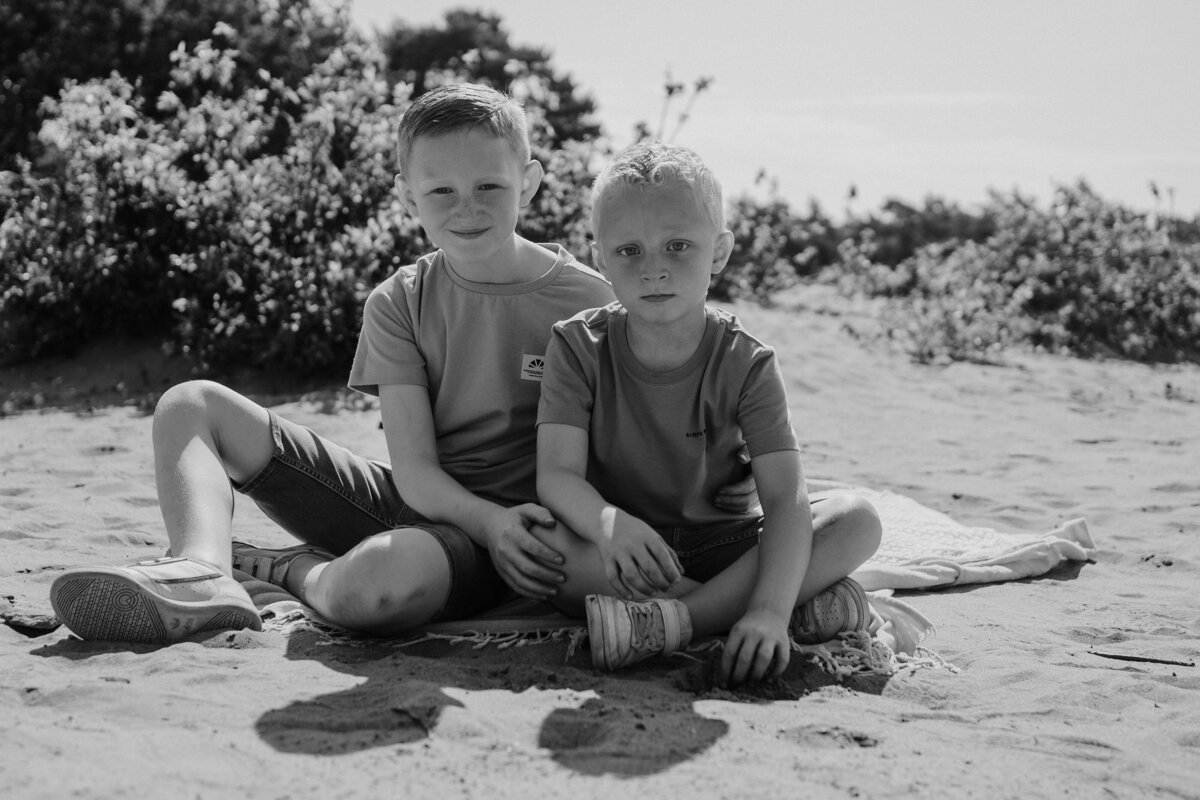 liefdevolle-gezinsfotografie-laren-duinen-leukfotografie (66 van 114)