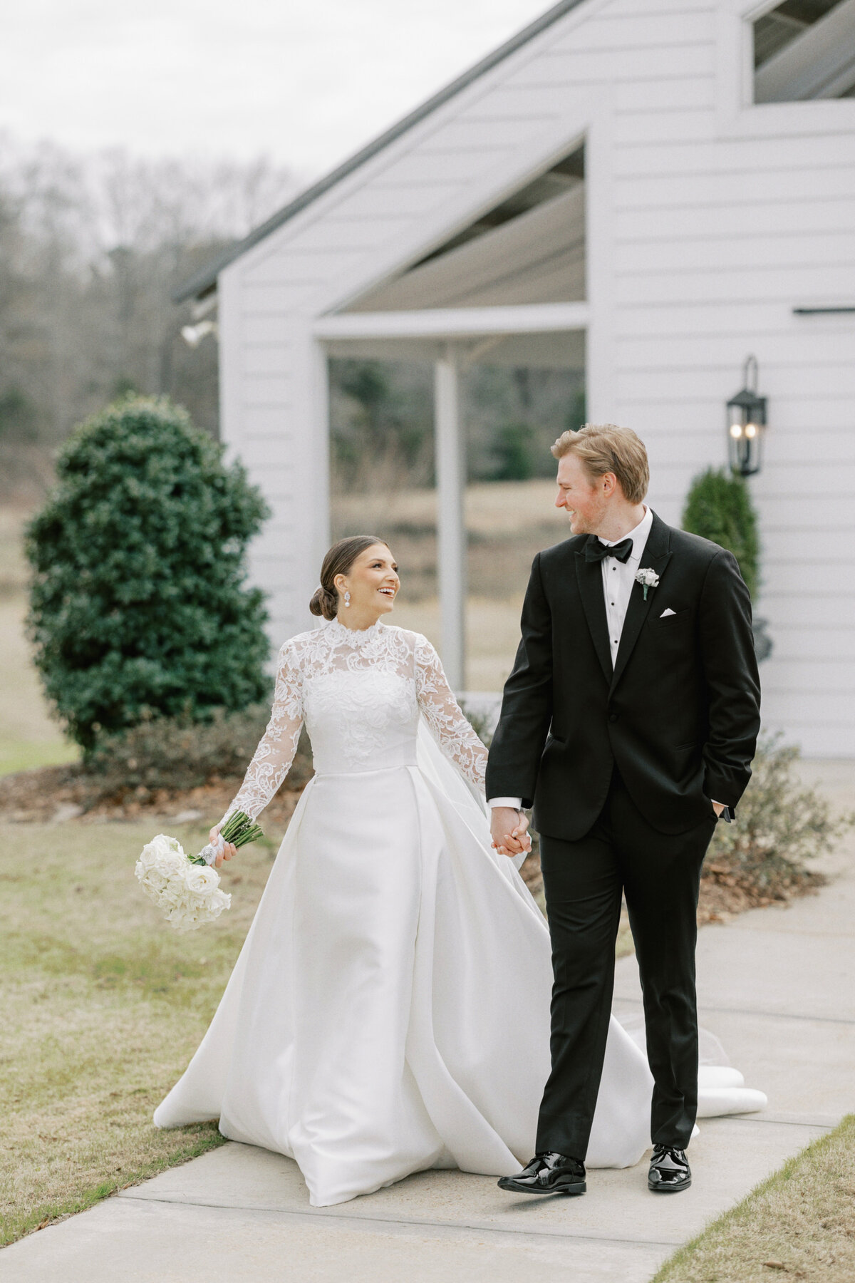 beautiful wedding day at dodson farms