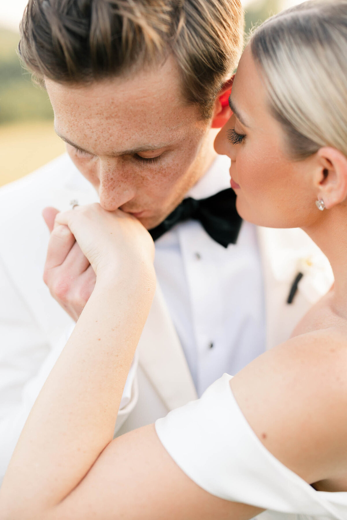 114_bride-groom-portraits