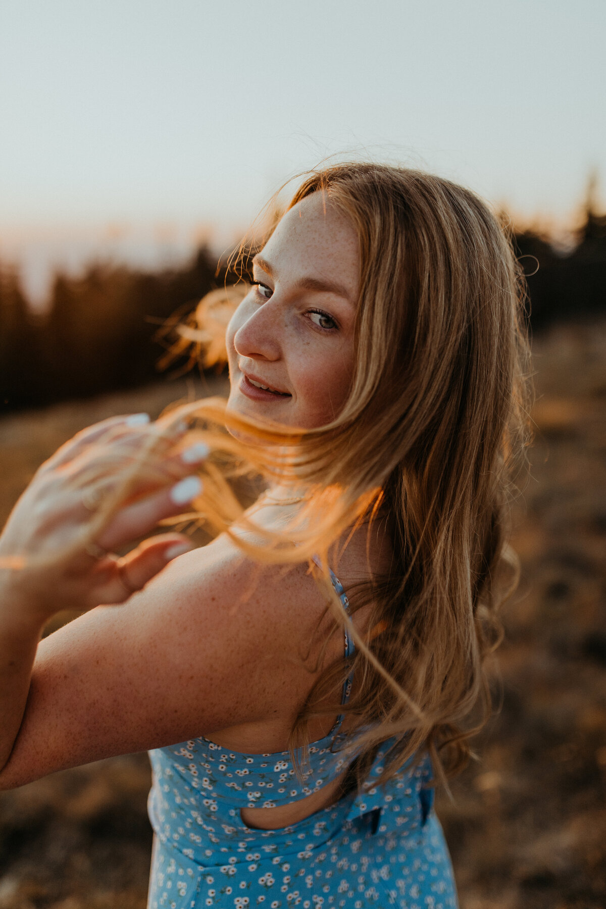 golden hour senior pictures