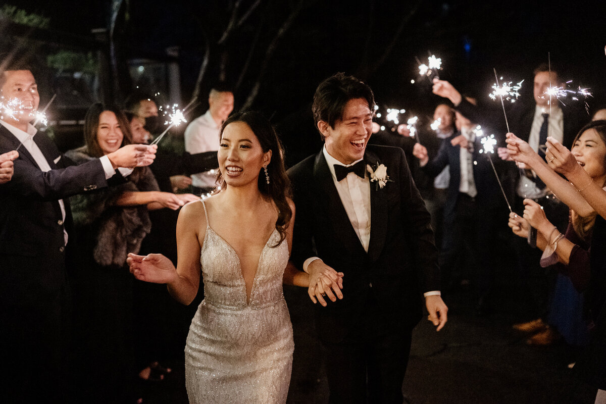 vancouver-wedding-sparklers-photographer-stanley-park-pavillion-002