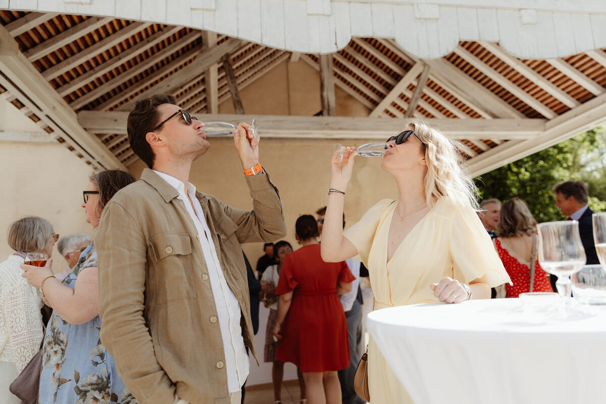 Elodie-et-Ludvik-cocktail-mariage-champagne