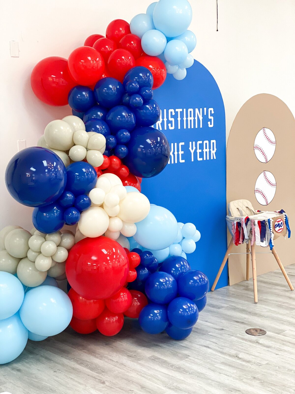 modern-little-events-balloons-nashville
