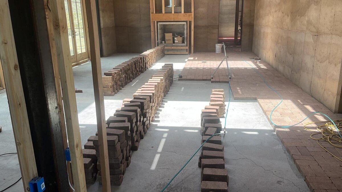 MEET US_brick laying
