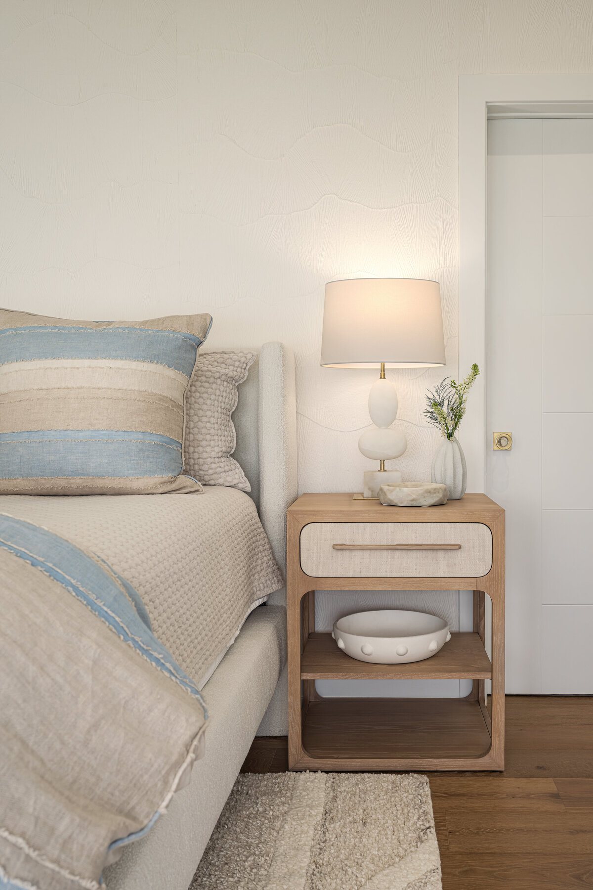 Mullaney_Master_Bed-C-HI