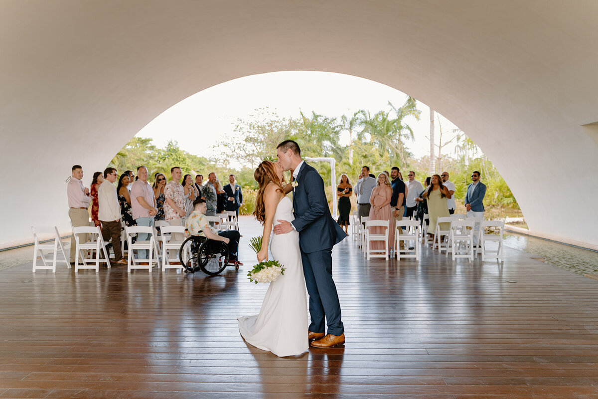 Dedrick-Wedding-SneakPeek-VibyCreative-28