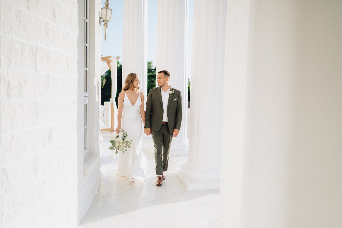 arron-mcneile-photo-whitehurst-gallery-florida-elopement-chantilly-chic-celebrations-22