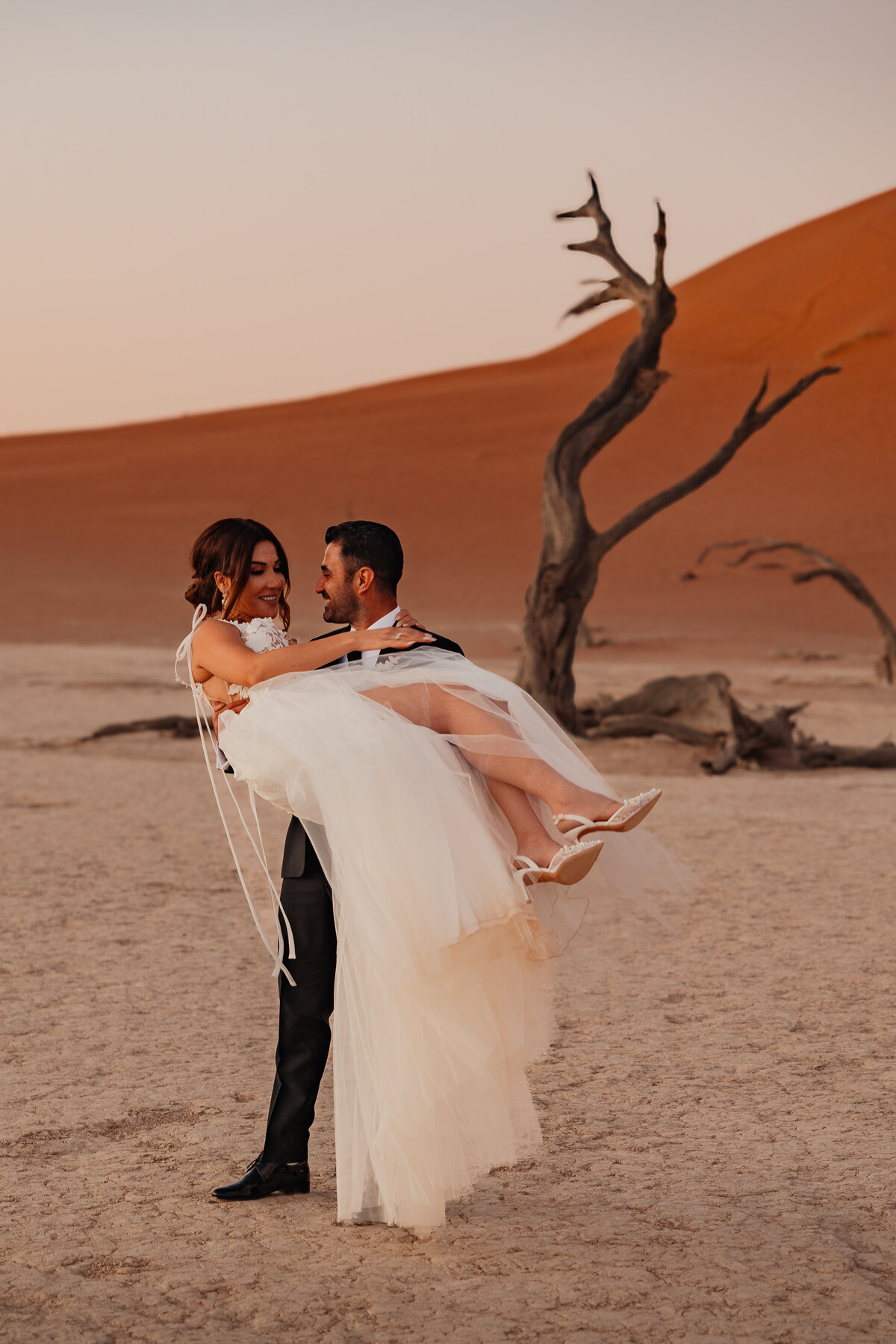 Zhila Ziad Nuri Elopement Wedding Sossusvlei Namibia Africa Heleen Photography-191