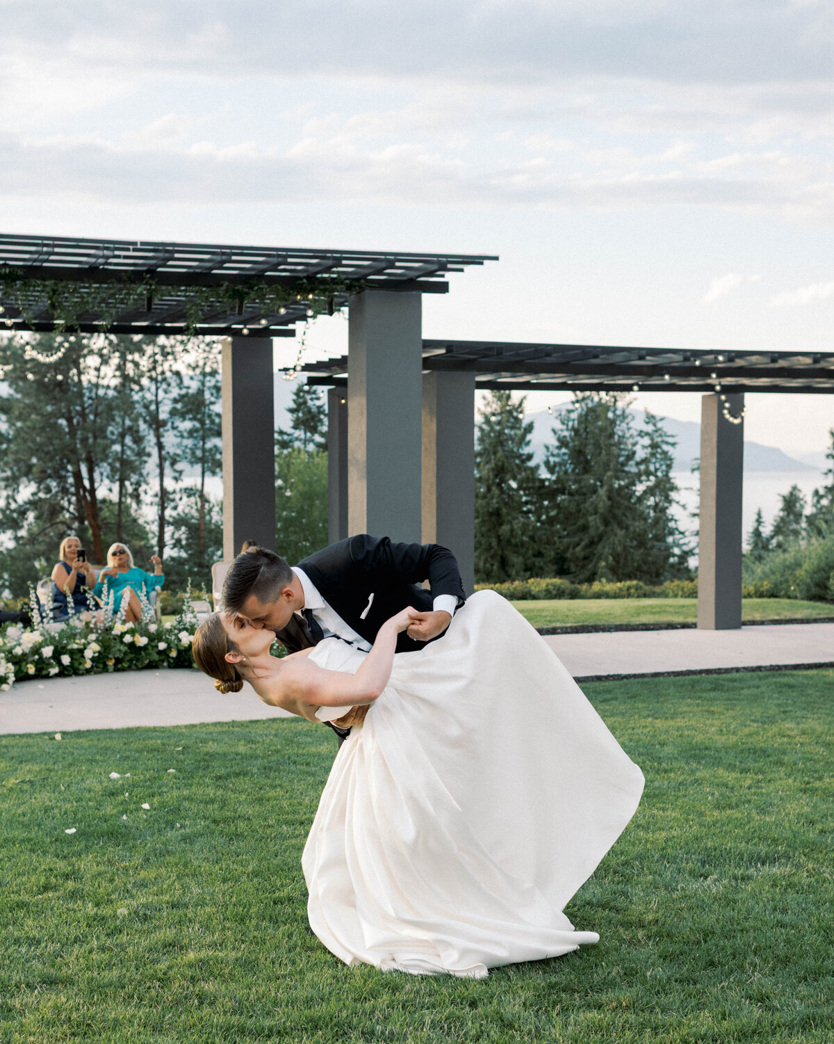 minted-photography-cedar-creek-winery-wedding-bc-105