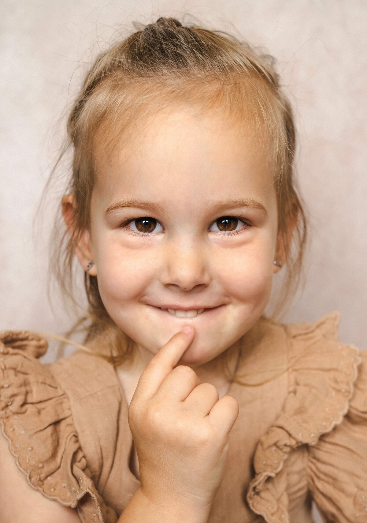 portret fotografie, portret limburg, portretshoot limburg, portretshoot haelen, portretshoot leudal, portretshoot roermond, portretfotografie limburg, portretfotografie brabant, portretfotograaf limburg, portretfotograaf haelen, portretfotograaf roermond, portretfotograaf leudal, kinderportretten limburg, kinderportret haelen, kinderportret leudal, kinderportret roermond