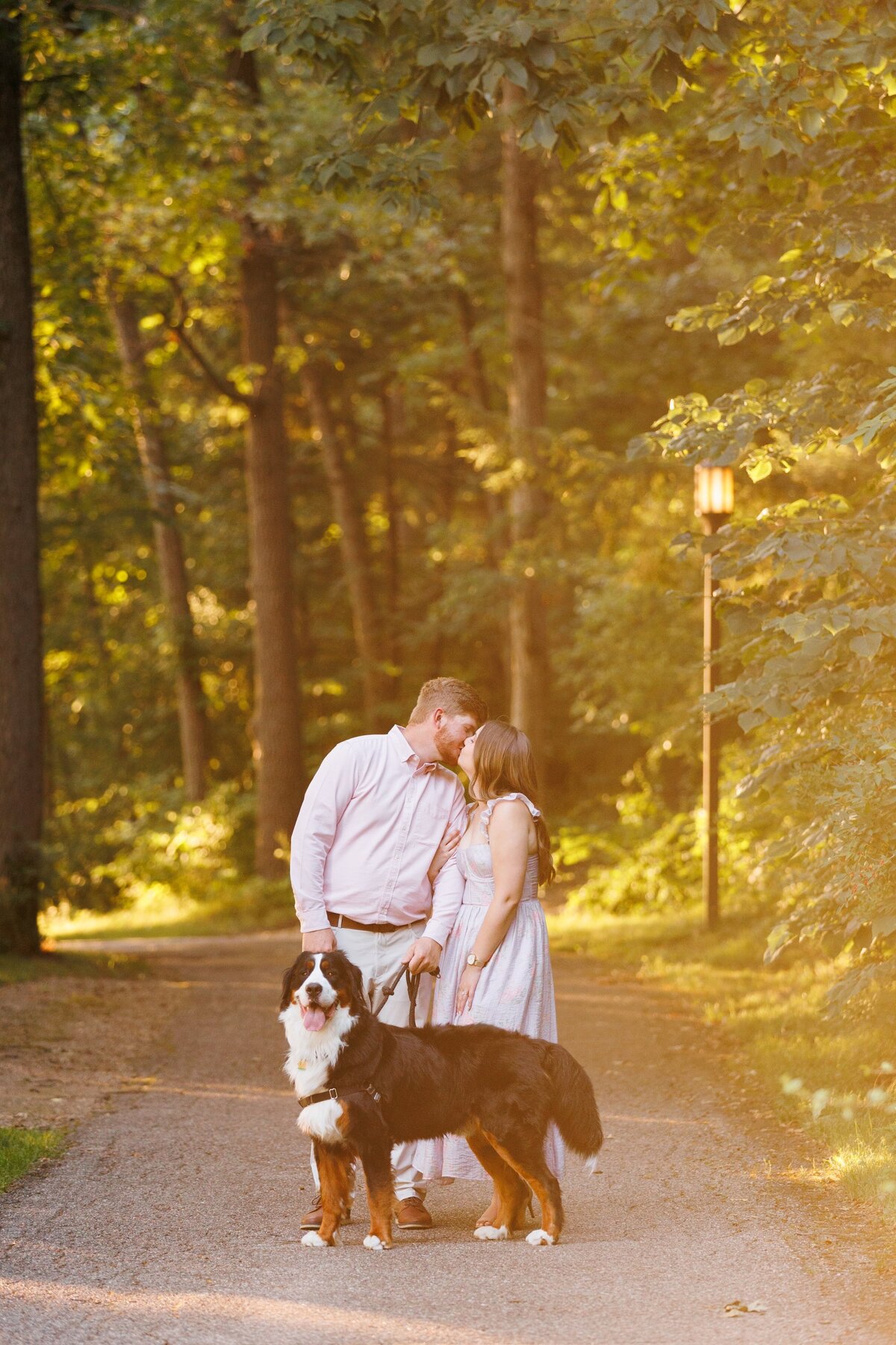 24-kellogg-manor-house-grand-rapids-engagement