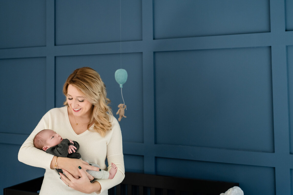 lifestyle washington DC newborn photographer-11