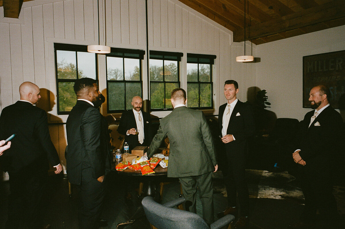 how-to-have-a-cool-wedding-14