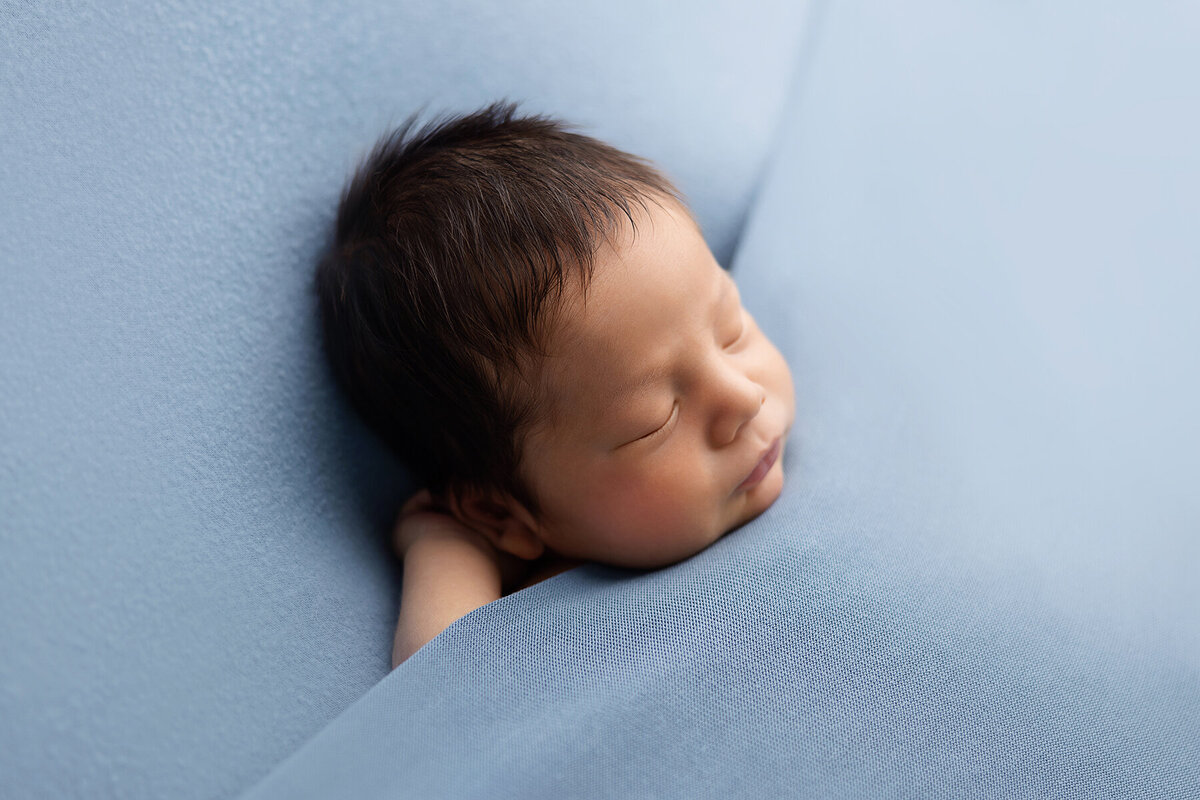 Jenny Havens Photography Dallas Texas Newborn Photographer Studio Motherhood Family Baby Custom Heirloom Imagery Light Airy Luxury JHP 04.05.23 03 WEB 2