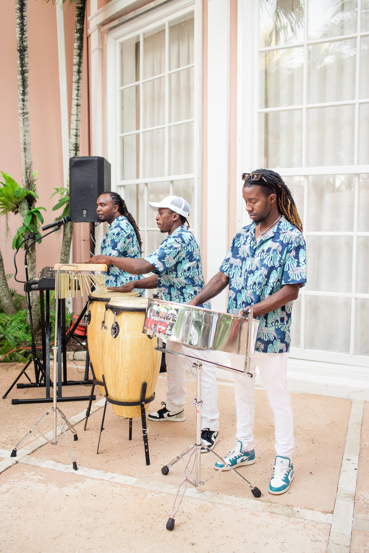 EboniRobyn-Wedding-SkyeRobert-LyfordCay-NewProvidence-TheBahamas-BrideGroom-133