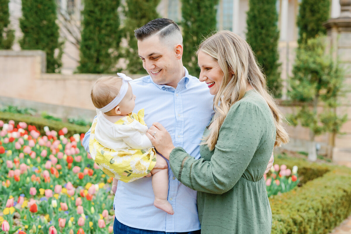 Mackey Family Photoshoot - Philbrook Museum - Amanda Hitchen Photography-8