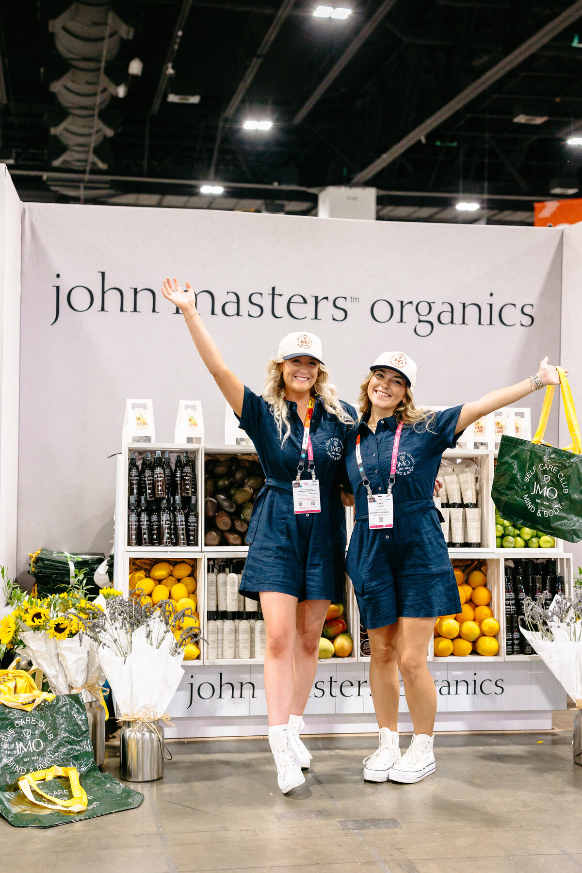 Alexa-Vossler-Photo_Newtopia-Now-Denver-2024_New-Hope-Network_Natural-Products-Expo_Denver-Event-Photographer_Denver-Brand-Photographer-19