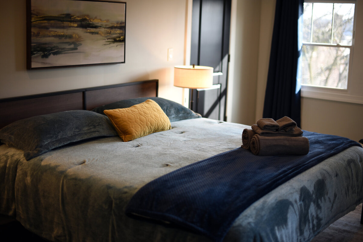 Bright and inviting staged bedroom showcasing functional design for quick home sale