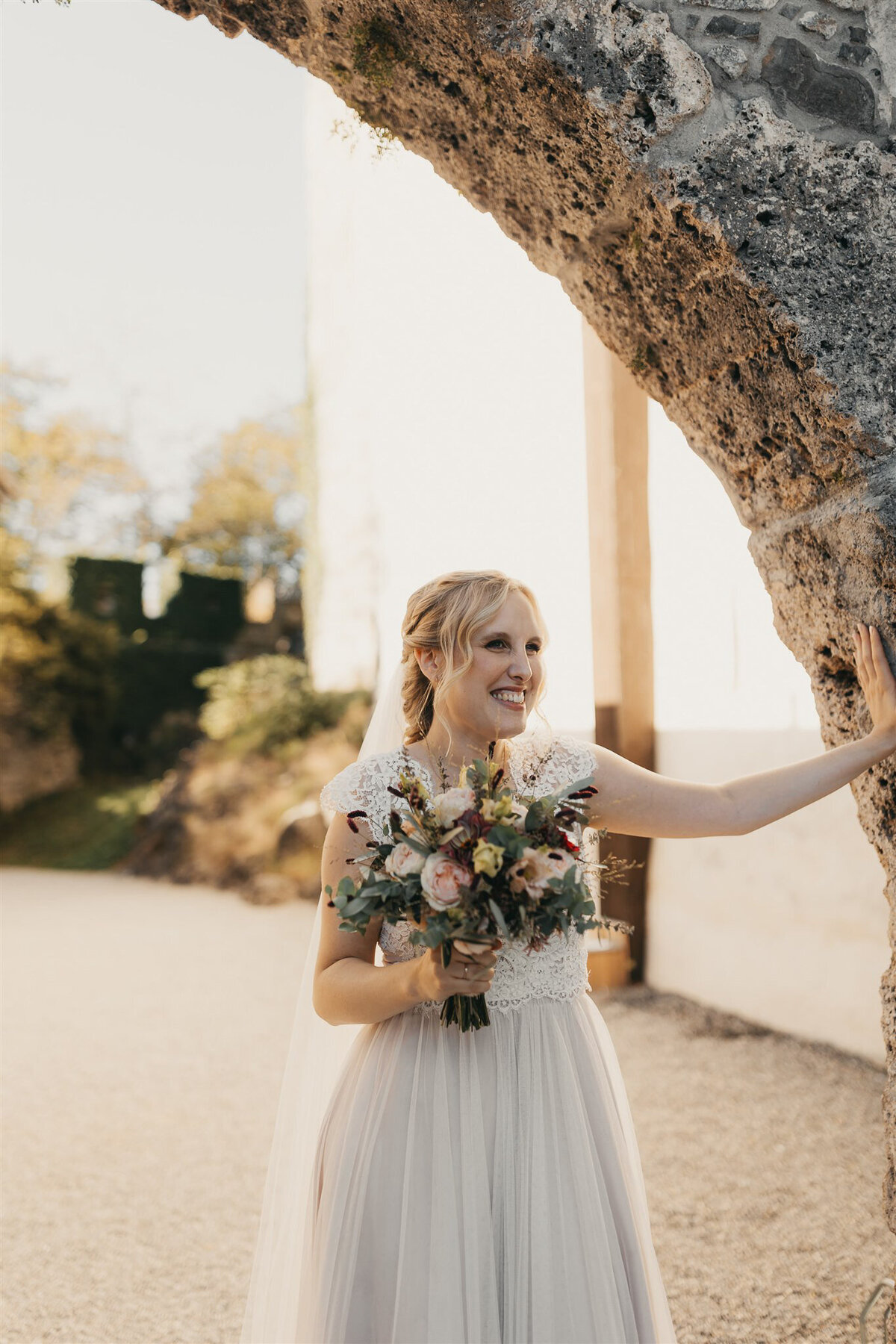 Sarah Schöb_Makeup_Artist_Schweiz_Styling_Ostschweiz_Hochzeitsmakeup_Hochzeitsfrisur_Mobile_Visagistin_modernes_Styling13_2048px