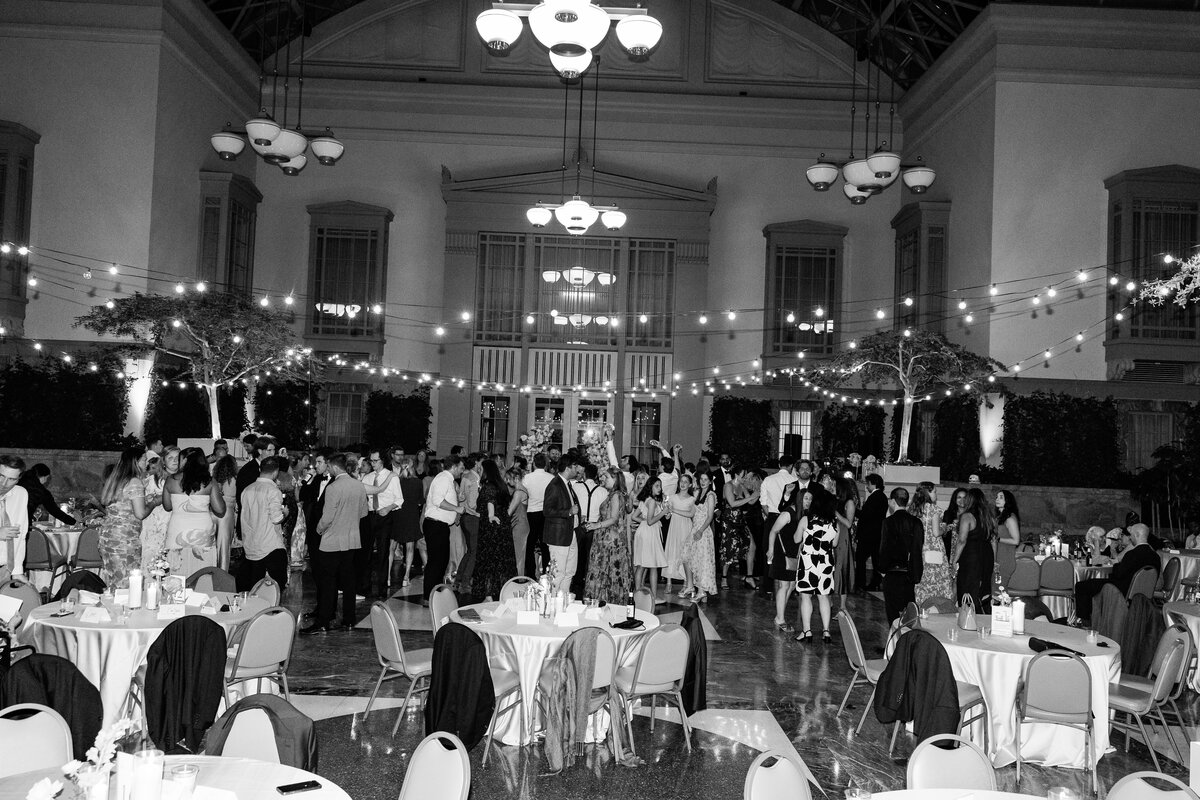 Summer WEdding at Harold Washington Library Chicago Expedition Joy Photography-132