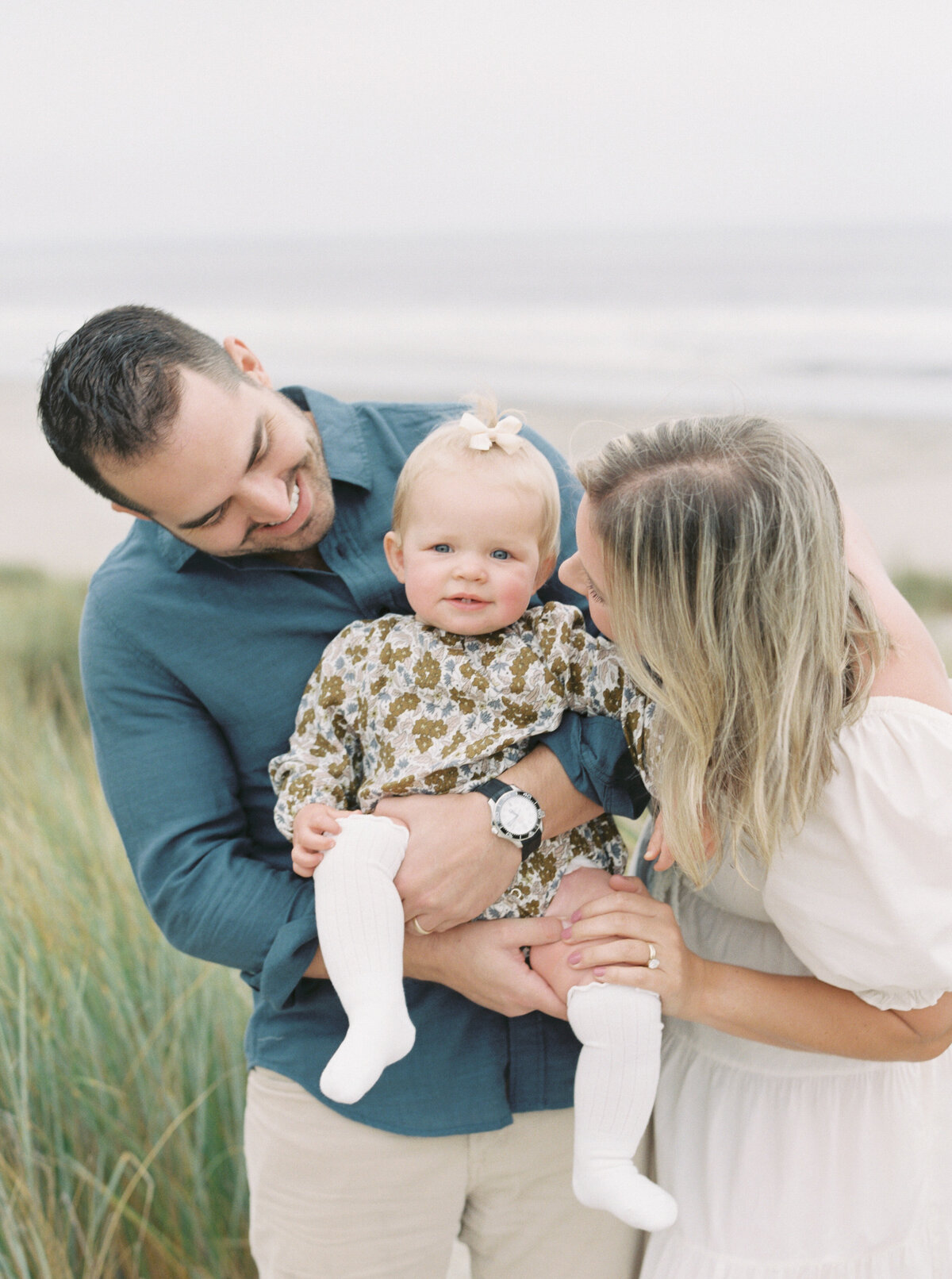 Megan Kawahara Photography San Jose Bay Area California Motherhood Newborn Family Lifestyle Womans Photography Images Portraits Light Airy Film PhotosMKPhotography_SouzaFamily-40