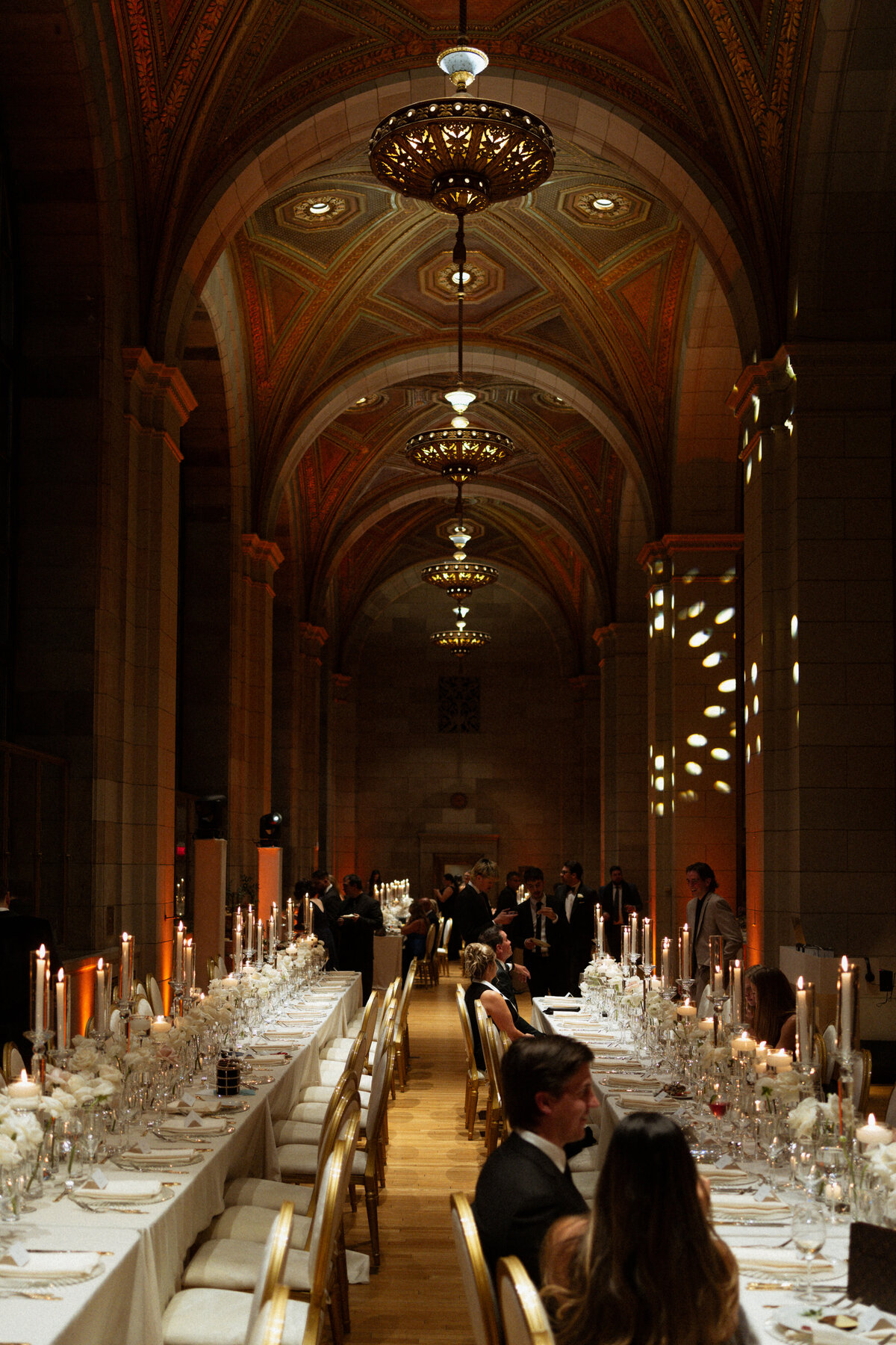 crew-cafe-luxury-wedding-montreal-wedding-planner