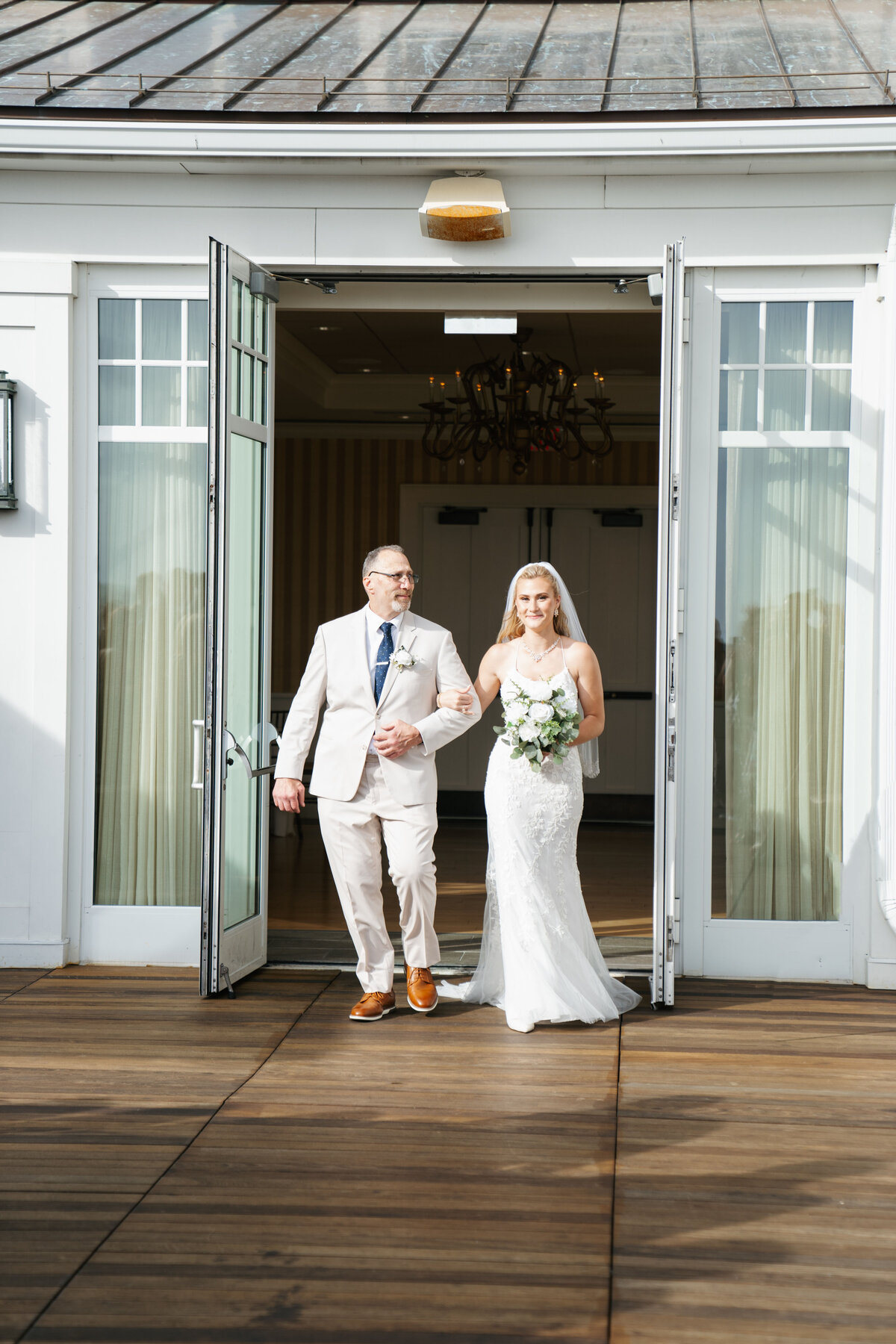 Host your dream wedding at Beauport Hotel in Gloucester, MA. A stunning waterfront venue with ocean views, elegant spaces, and timeless photography opportunities.