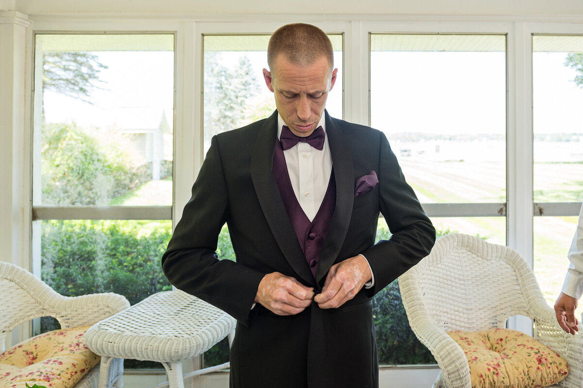 Detroit-Wedding-Photographer-The-Landing-209