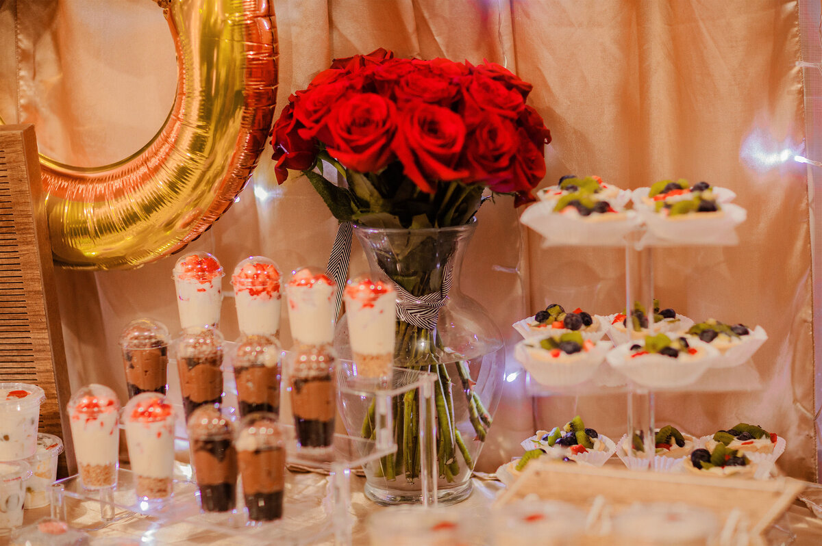 Decor(9)
