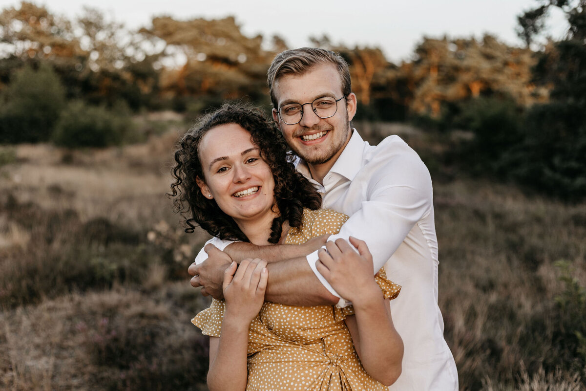 Elja & Rienk tijdens hun loveshoot in Noord-Nederland