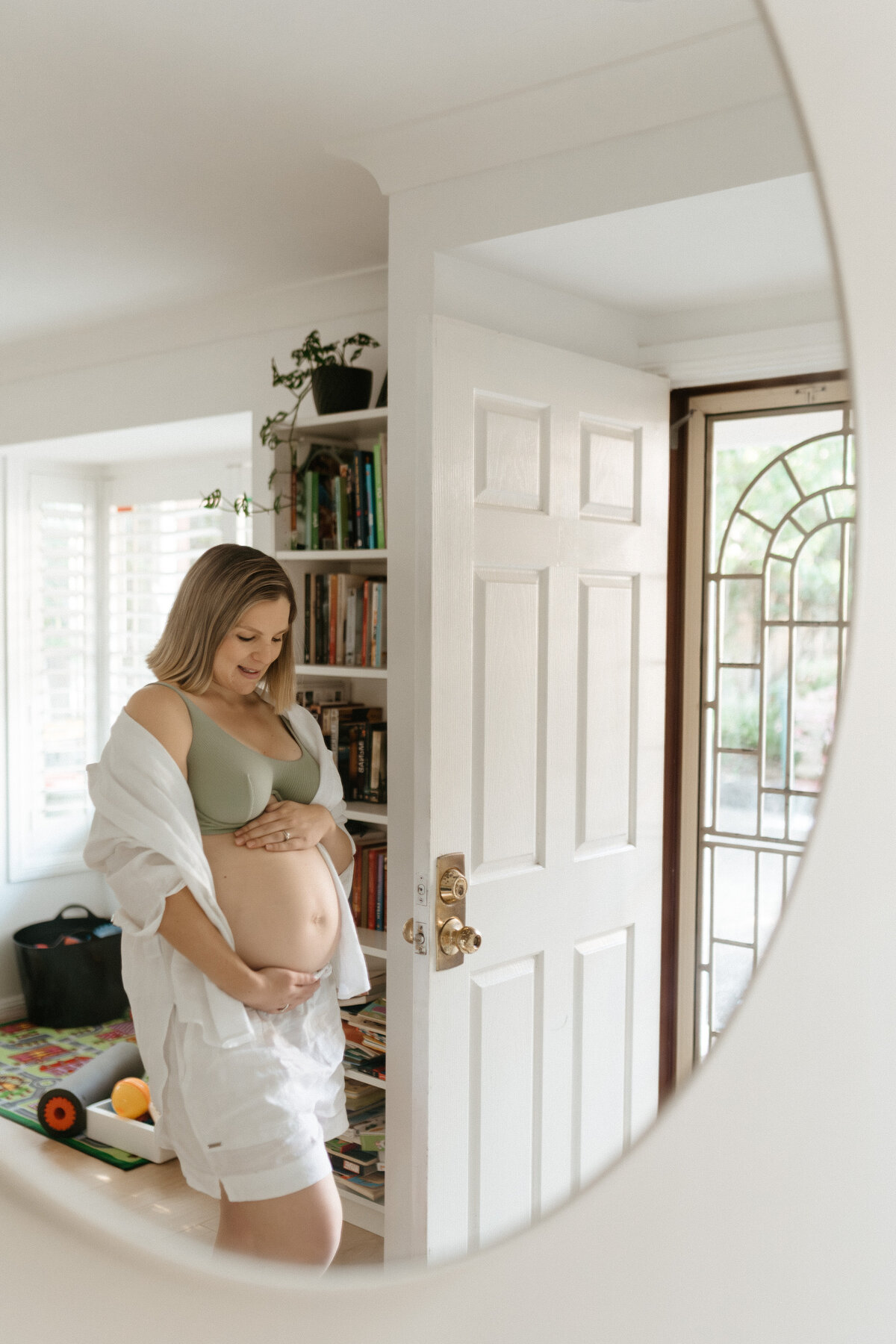 Brisbane-Maternity-Photoshoot-At-Home-Jessica-Anne-4