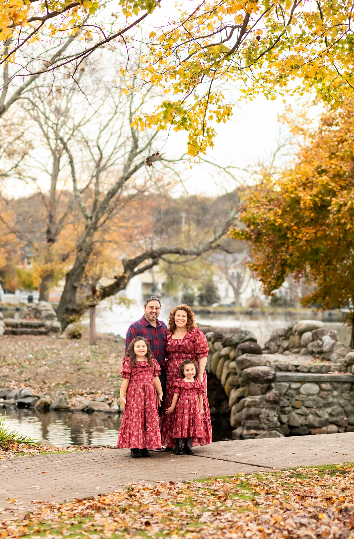 Family-Posing-Fall-Huntington