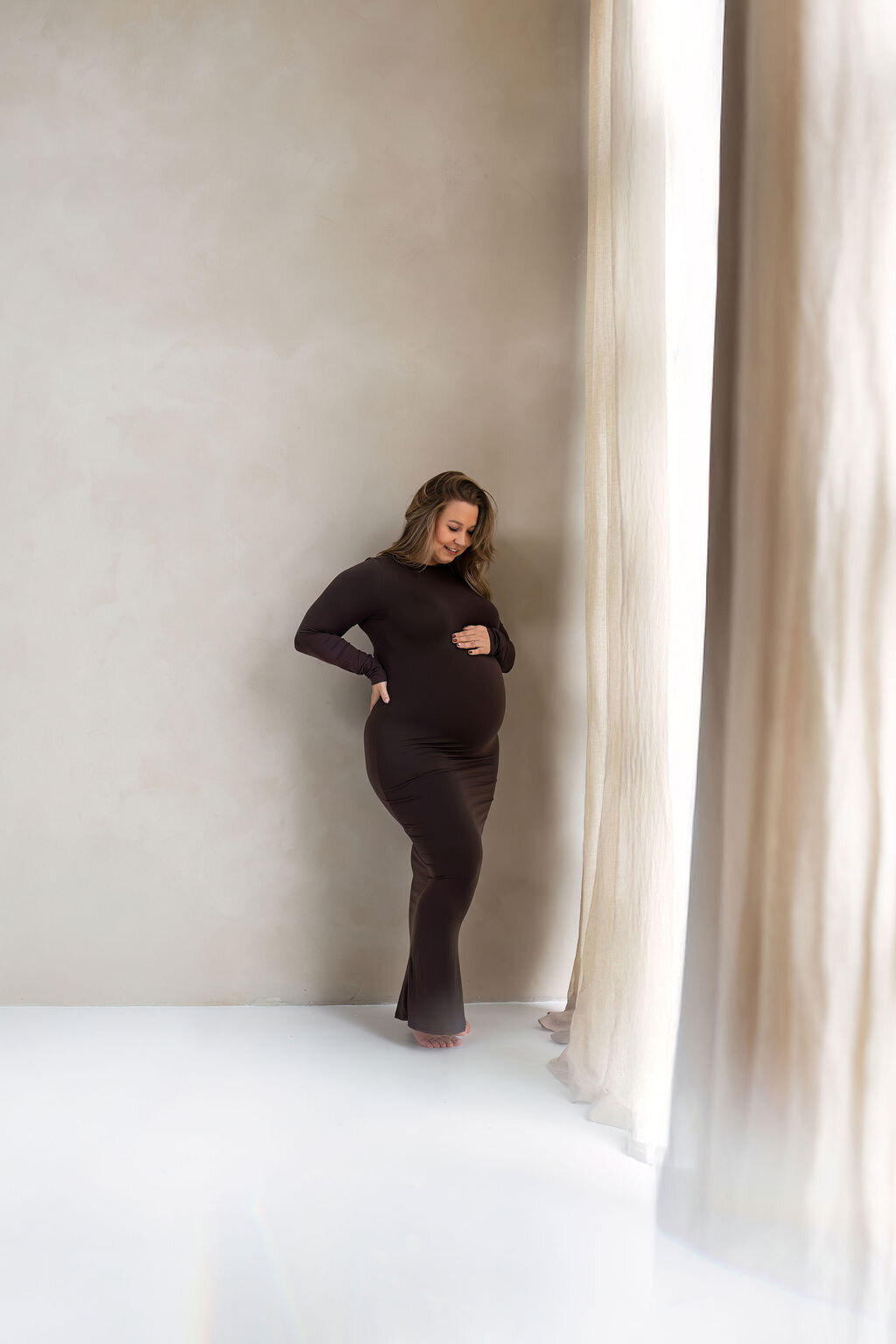 Zwangerschapsshoot Atelier Oost Amsterdam door Linda Photography