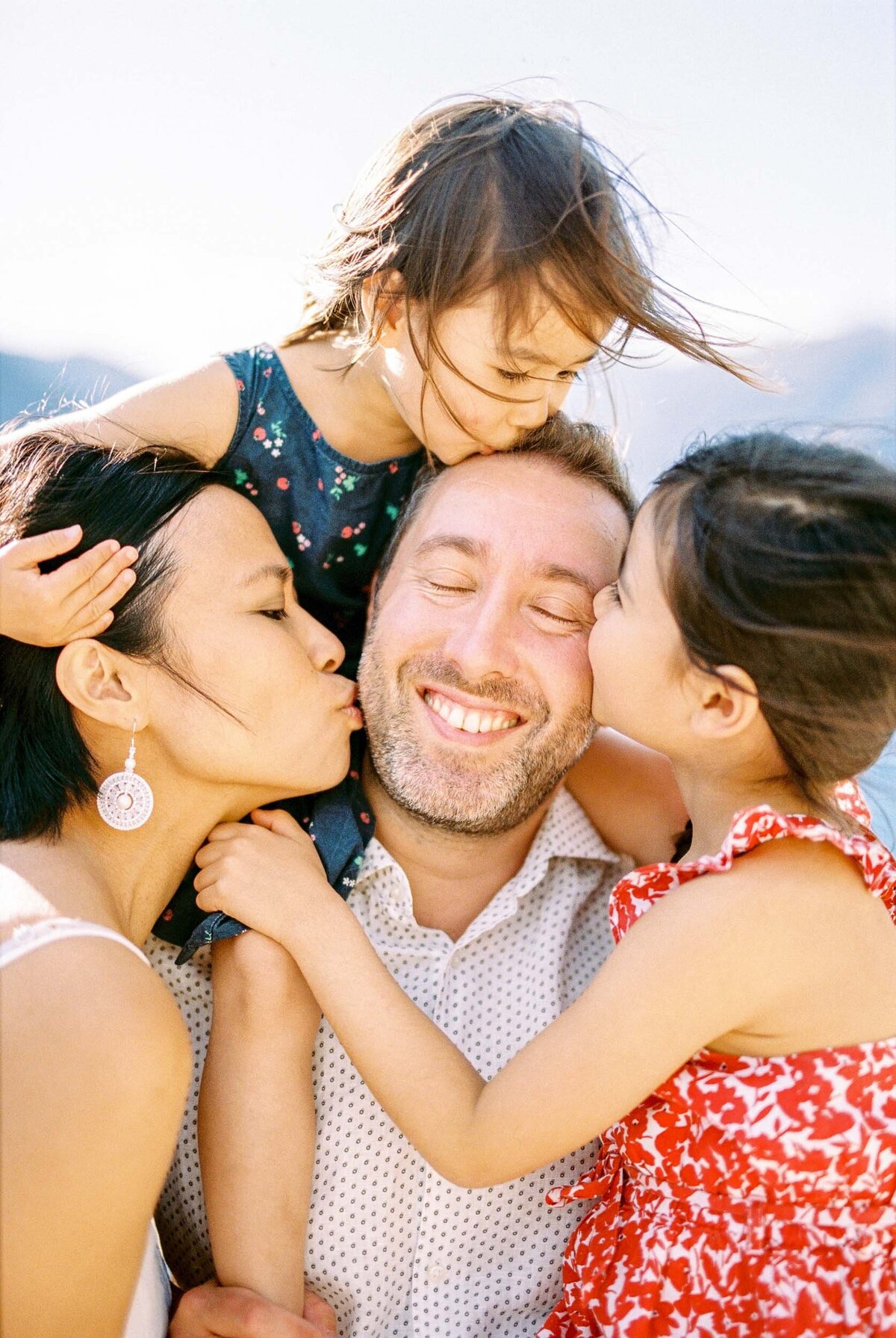 Family 2500px-1003