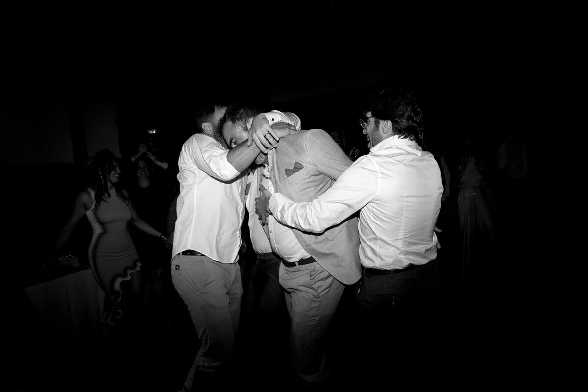 outdoor-reception-cecil-green-park-vancouver-thegodards