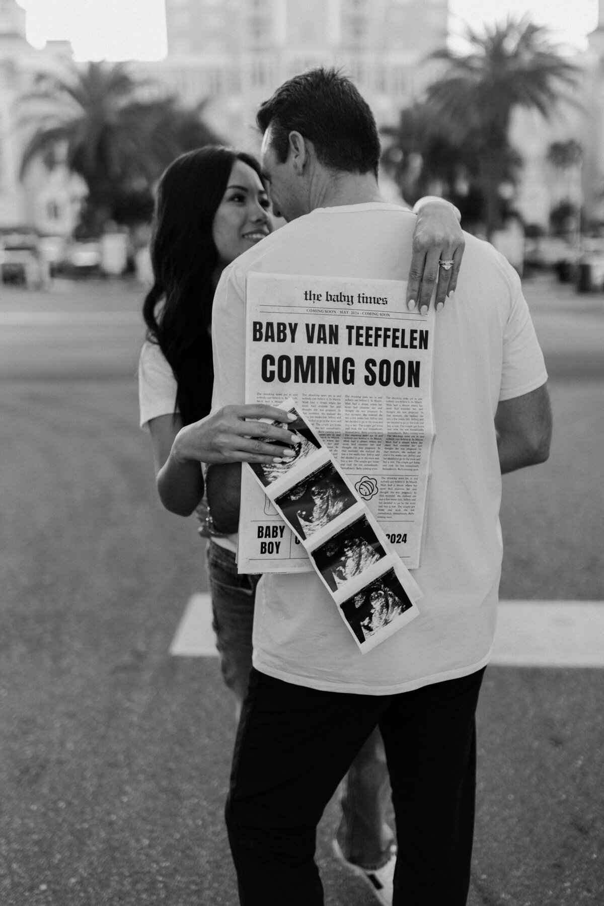 Michael&Gelene-BabyAnnouncement-StPete-Florida-2023-PHOTOSWITHJILL-15