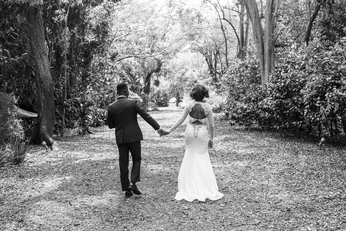 black-and-white-photo-newlywed-couple-fairchild-graden-miami-01