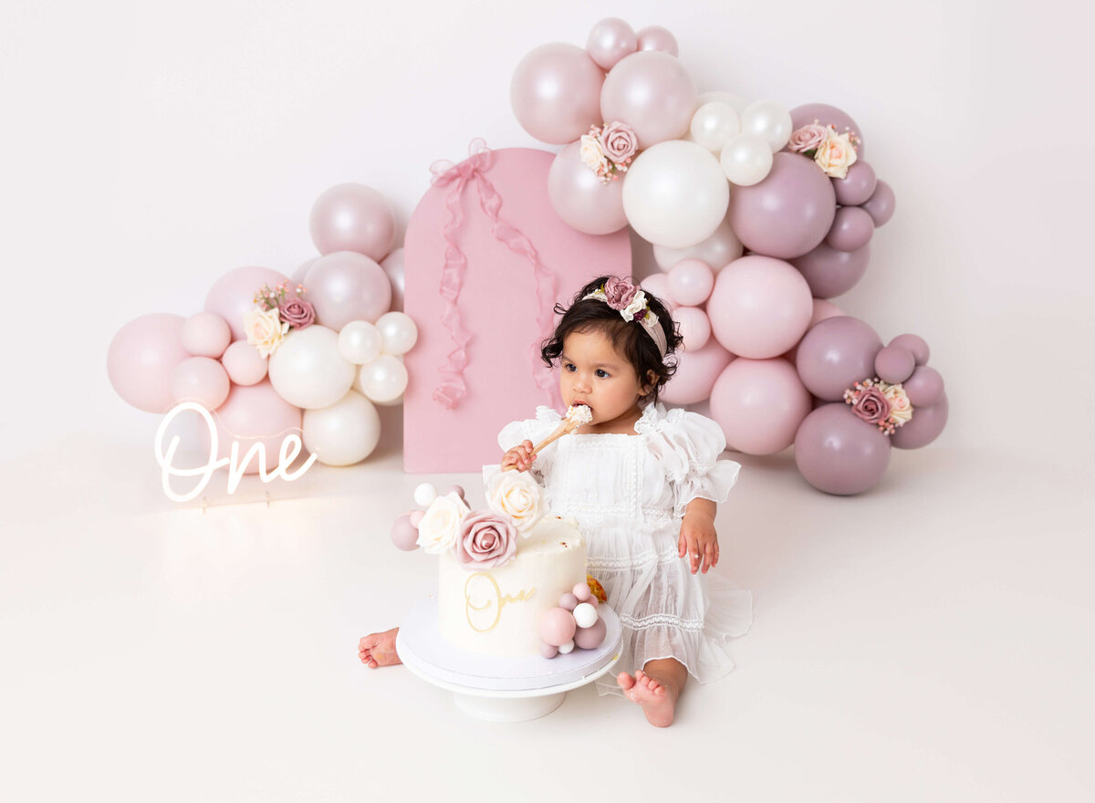 Pink mauve modern cake smash session in Brooklyn NY