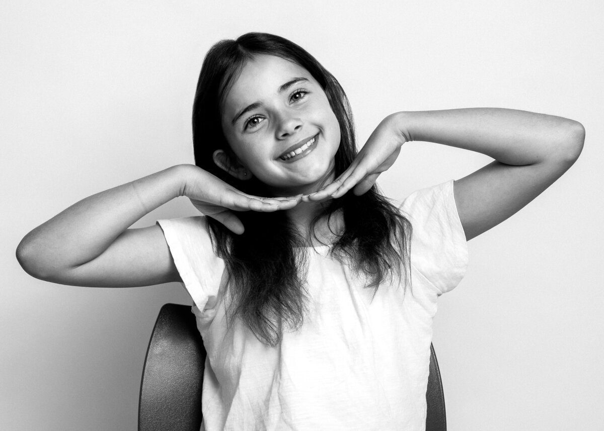 Black and White Photo of student from Class of 2025 Oakview Elementary School