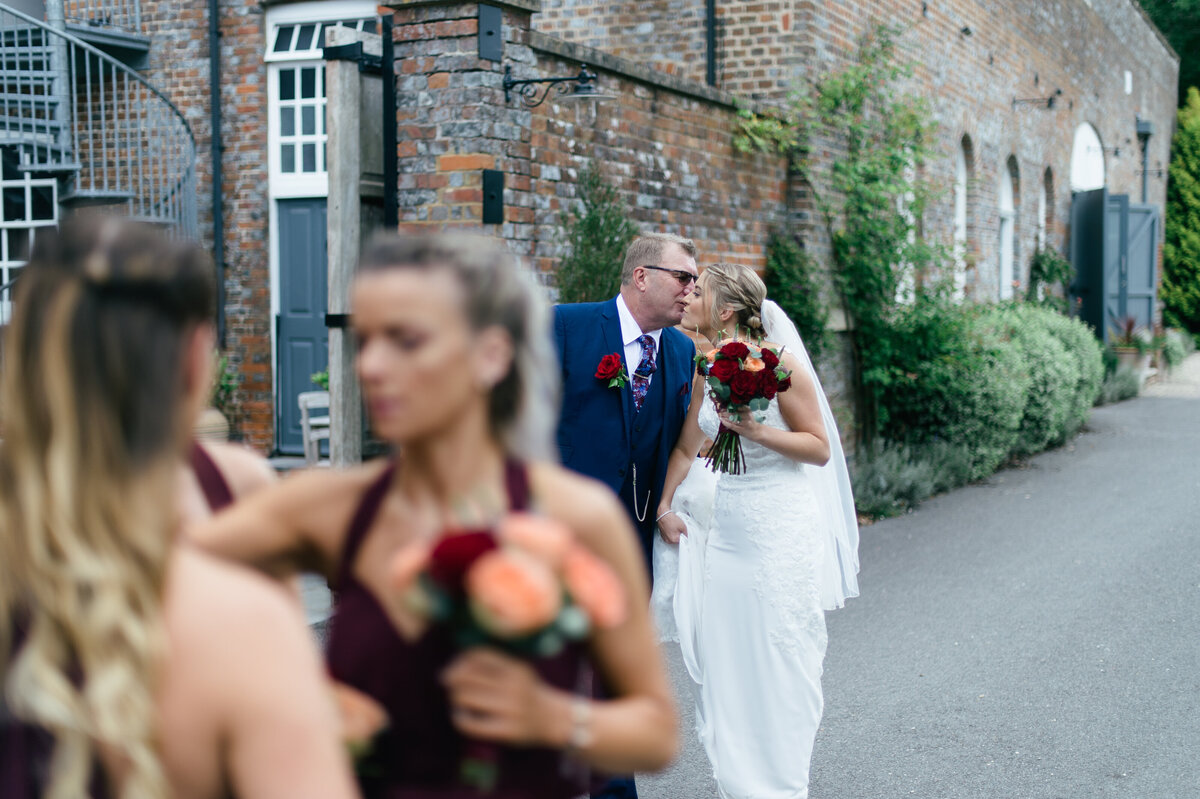 luxury-wedding-wasing-park-berkshire-leslie-choucard-photography-17