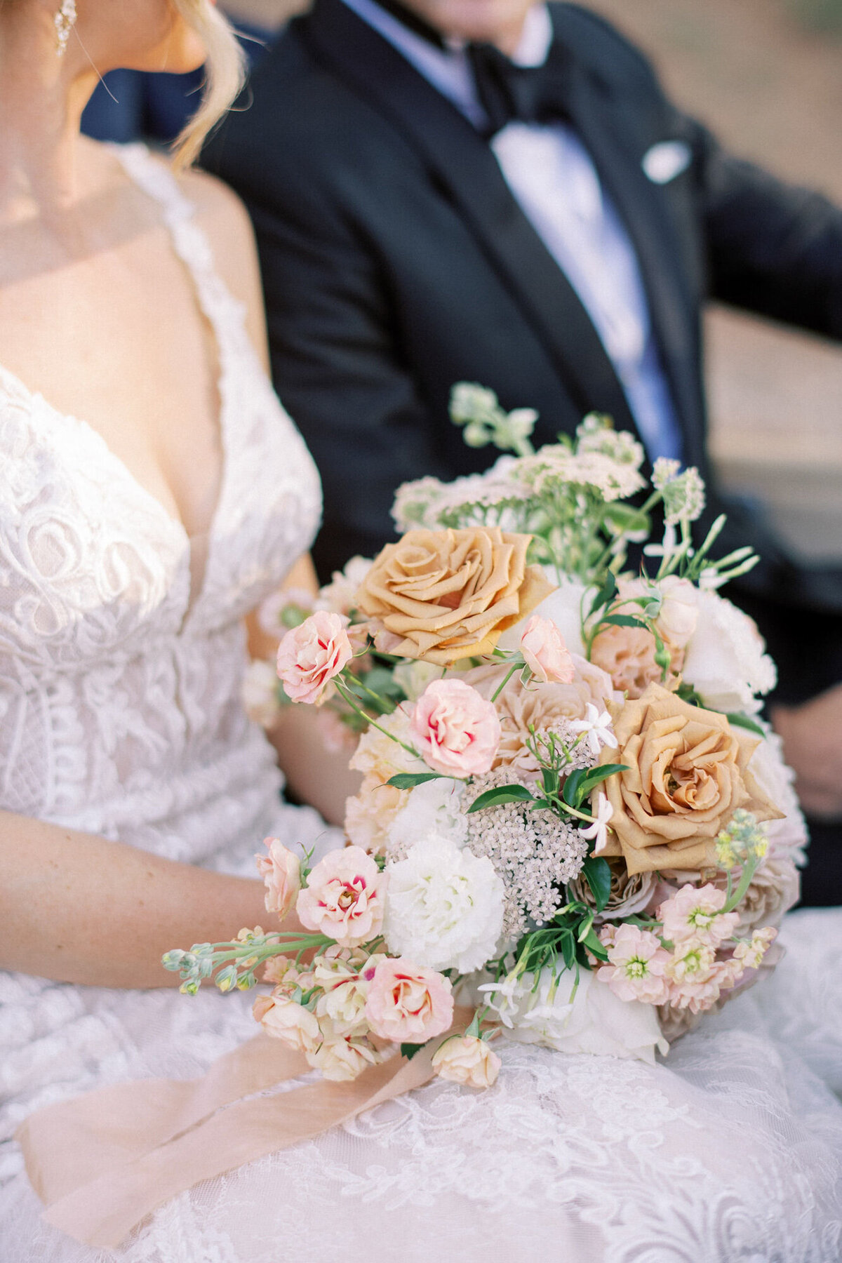 Maïlys Fortune Photography Husband Wife Wedding Weddings Photography France Switzerland Italy Timeless Dreamy Imagery Bilingual French English Destination Weddings Destination Wedding Provence French Riviera Paris Lake Como Tuscany80
