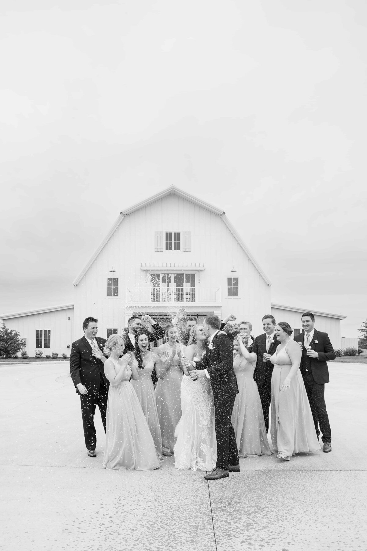 Luxury-Wedding-at-Providence-Vineyard-in-Hebron-Illinois-126